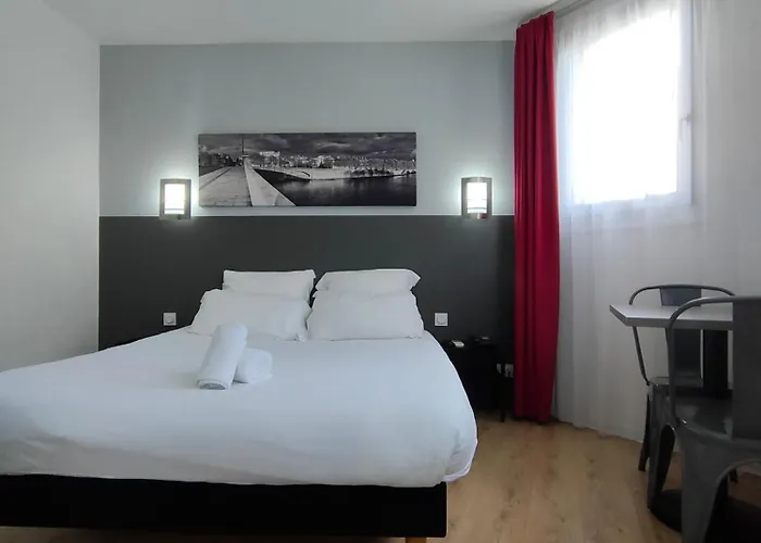 ホテル Occitania Centre Matabiau 2*