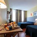 Occitania Centre Matabiau فندق 2*